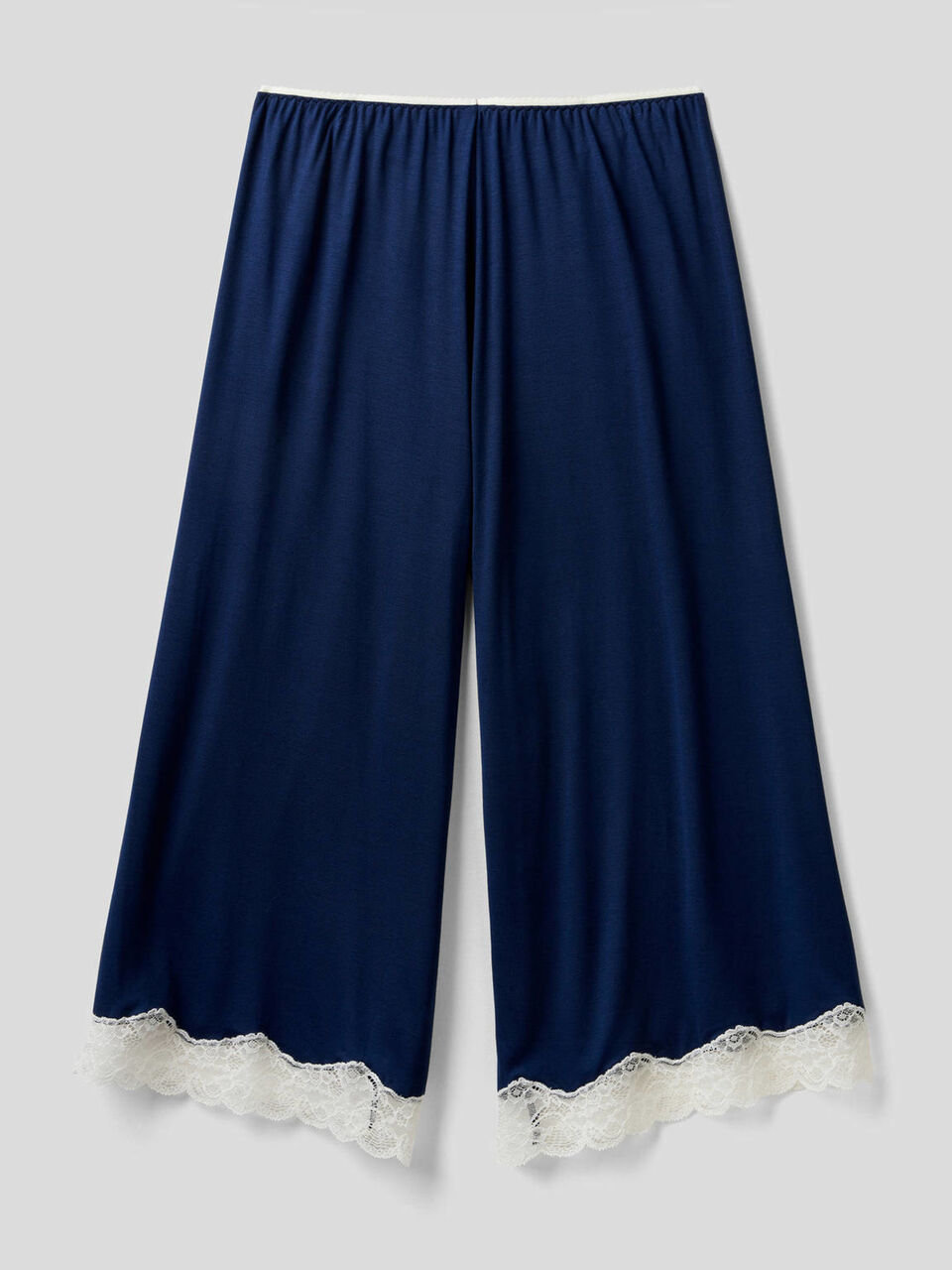 Cropped-Hose mit Details in Spitze image number 2