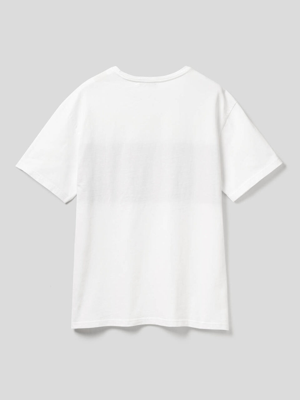 T-Shirt aus 100% Baumwolle mit Streifen in einer Kontrastfarbe image number null