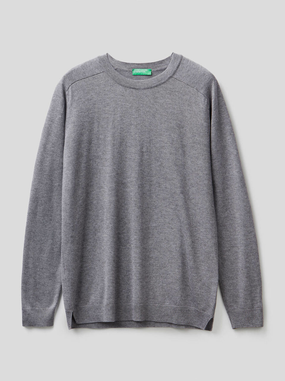 Einfarbiger Pullover mit Rundausschnitt image number 1