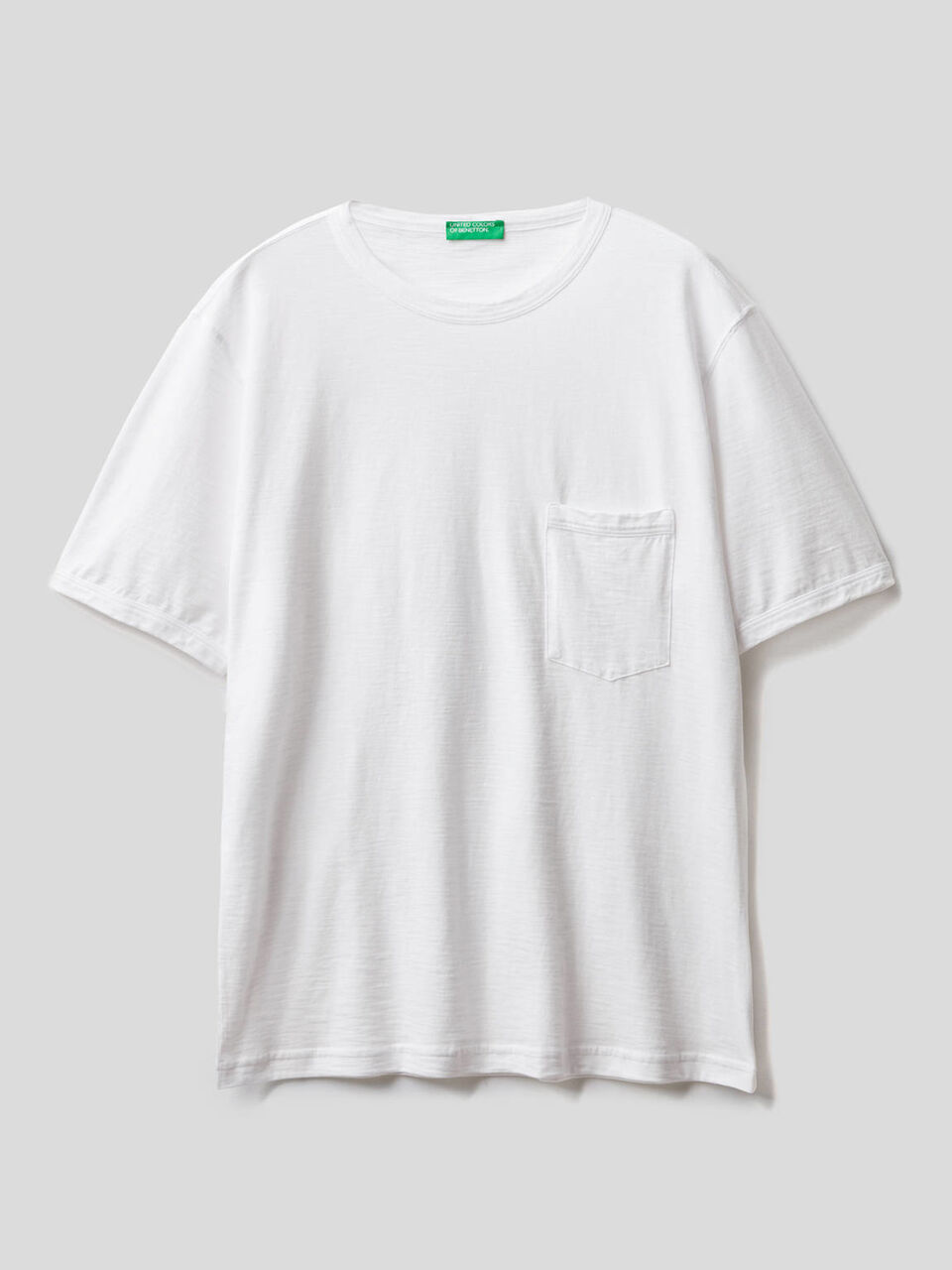 T-Shirt aus Baumwolle mit Tasche image number 1