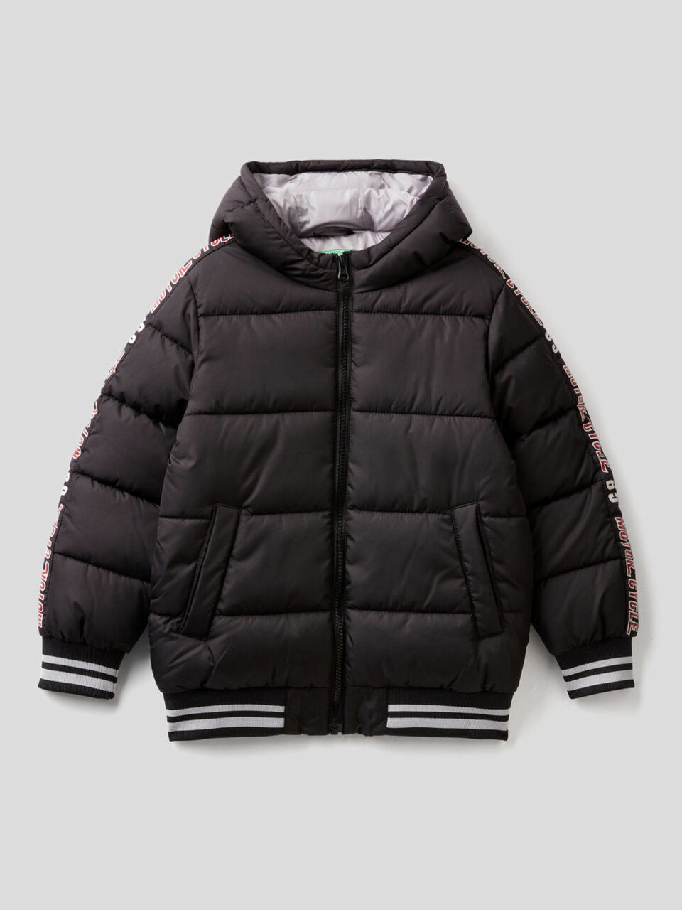 Wattierter Anorak mit Reißverschluss und Kapuze image number 1