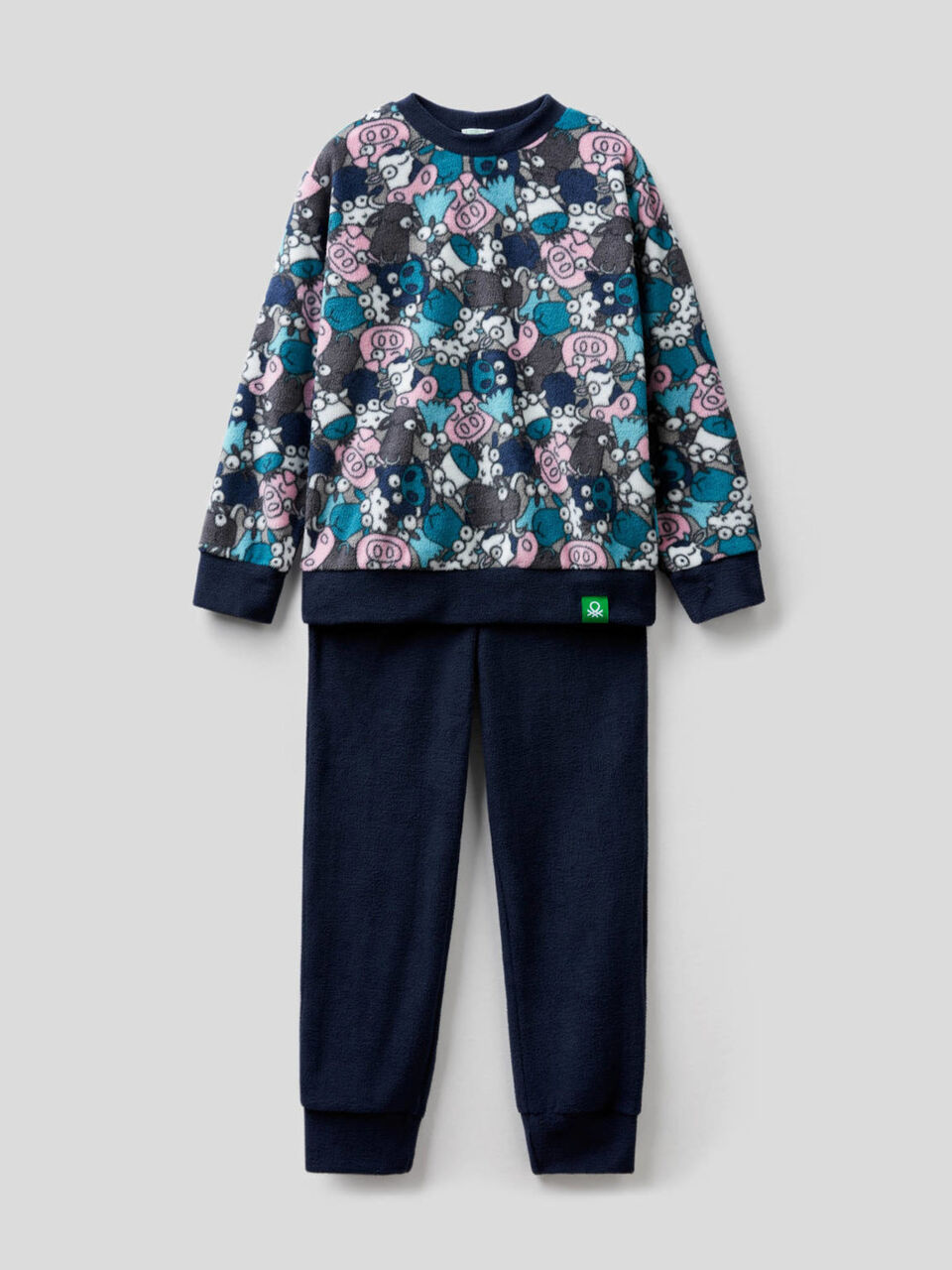 Pyjama aus Fleece mit bedrucktem Oberteil image number 1