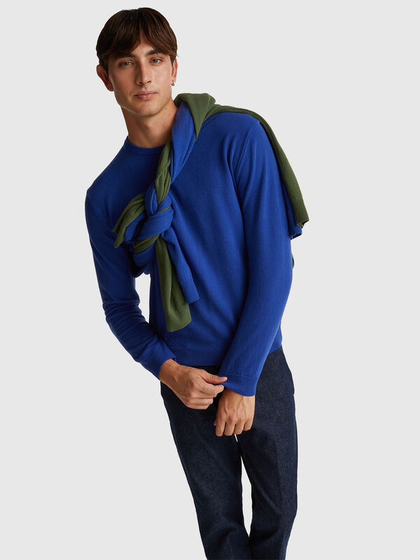 Blauer Rundhalspullover aus reiner Merinowolle Blauer Rundhalspullover aus reiner Merinowolle Herren