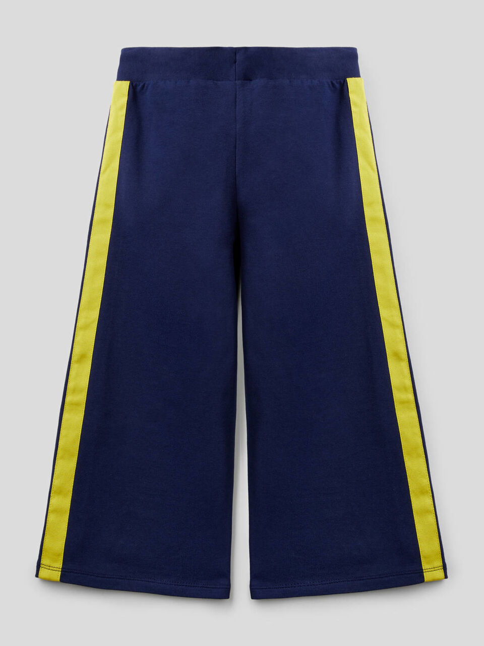 Cropped-Hose aus Sweatstoff image number 2