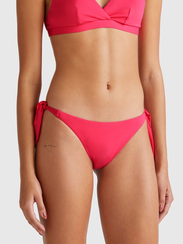 Badeshorts aus ECONYL® mit Schleifen Damen