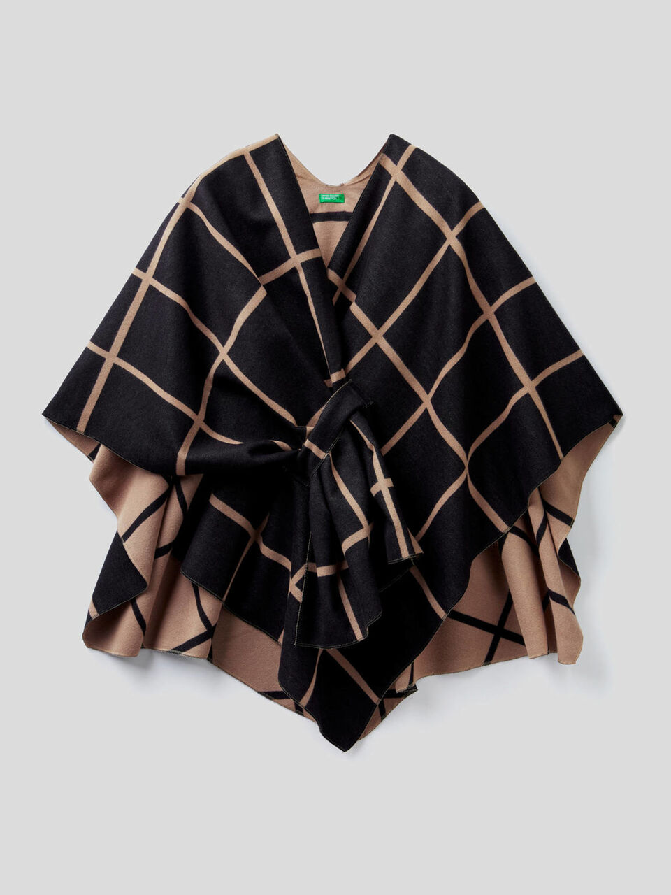 Poncho aus einer Viskosemischung image number 1