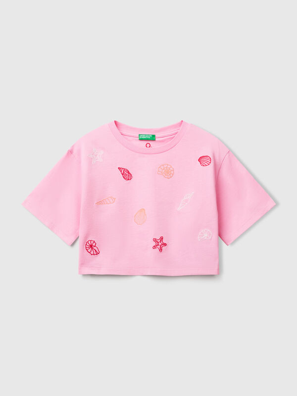 Rosafarbenes T-Shirt mit Muschelstickerei Mädchen