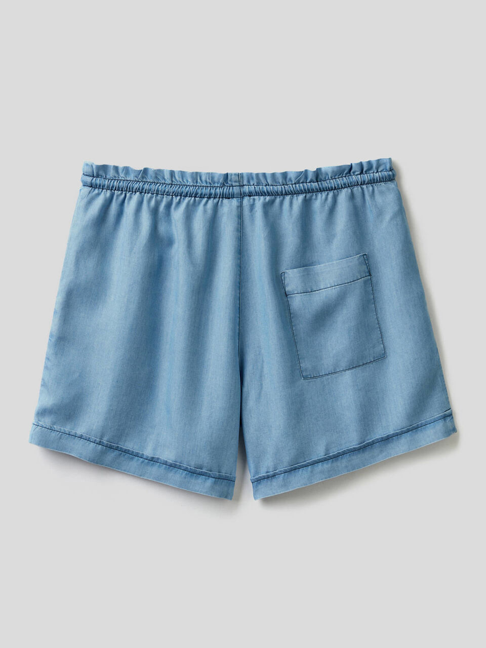Fließende Shorts in Jeans-Effekt image number 2