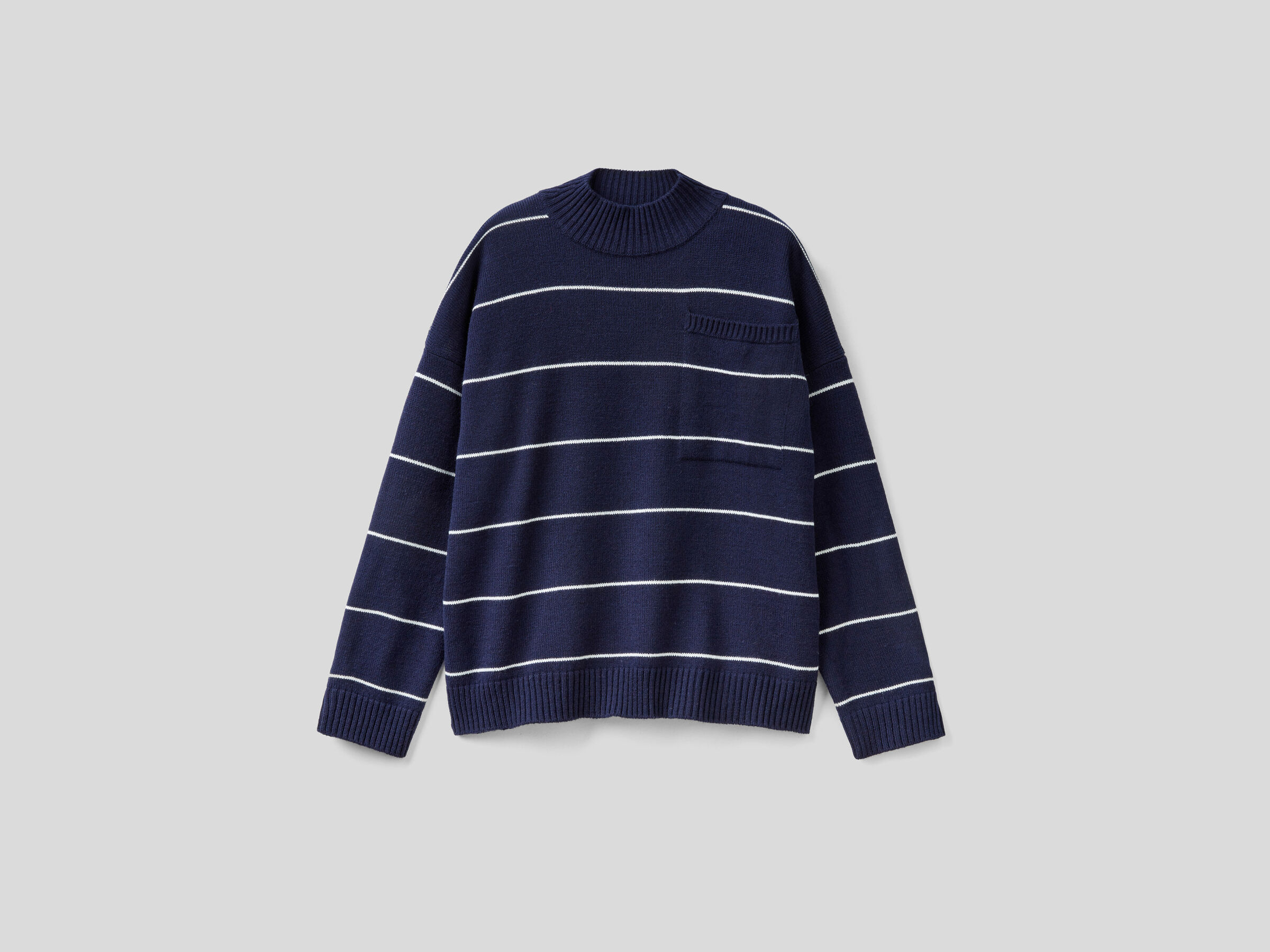 Rollkragenpullover mit Streifen image number 4
