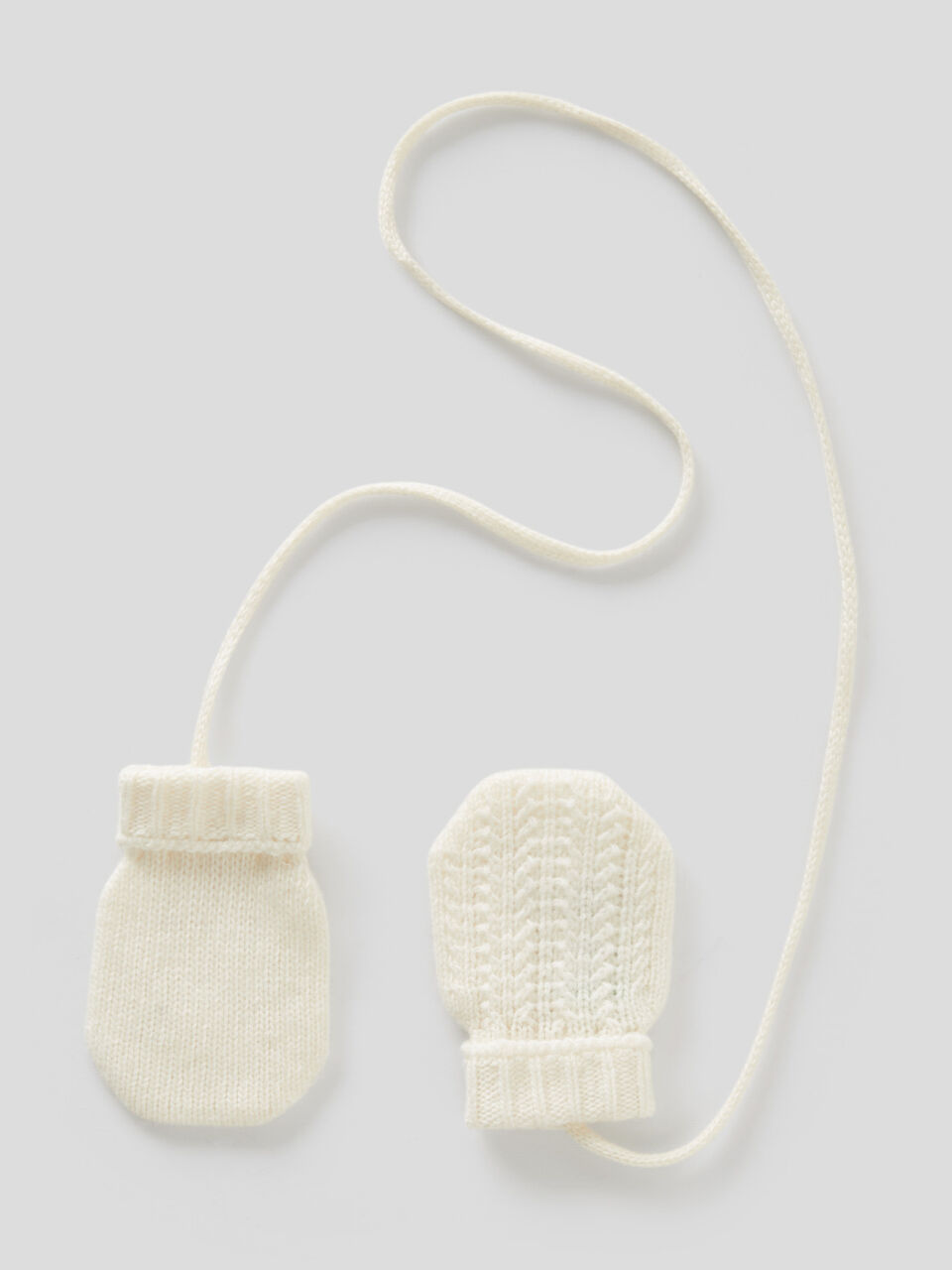 Handschuhe aus einer Wollmischung image number 1
