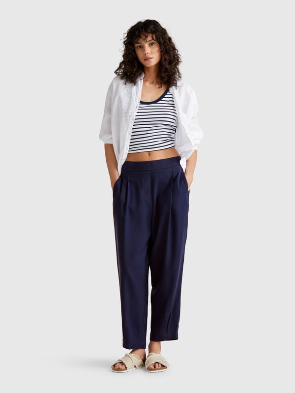Fließende Hose mit Falten Damen