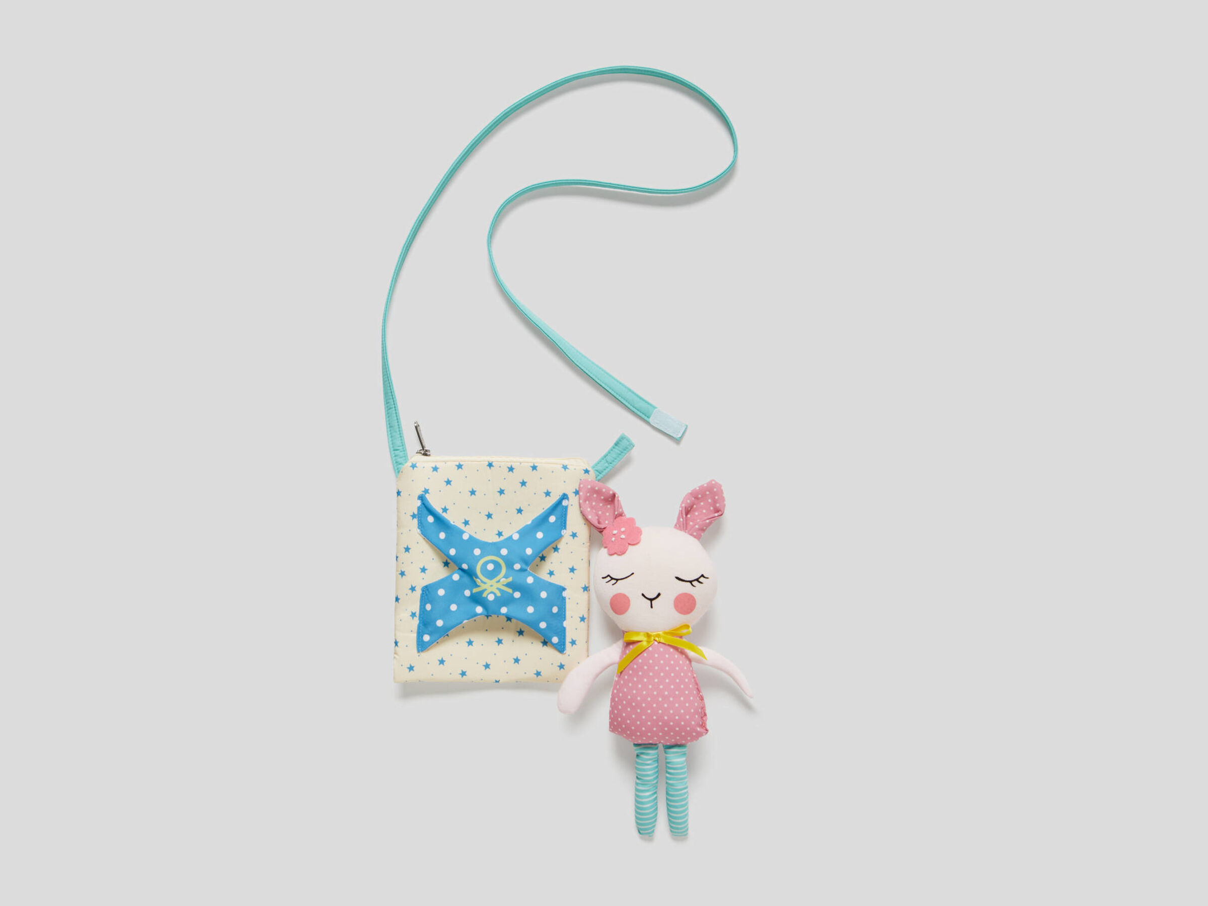 Tasche mit Puppe image number null
