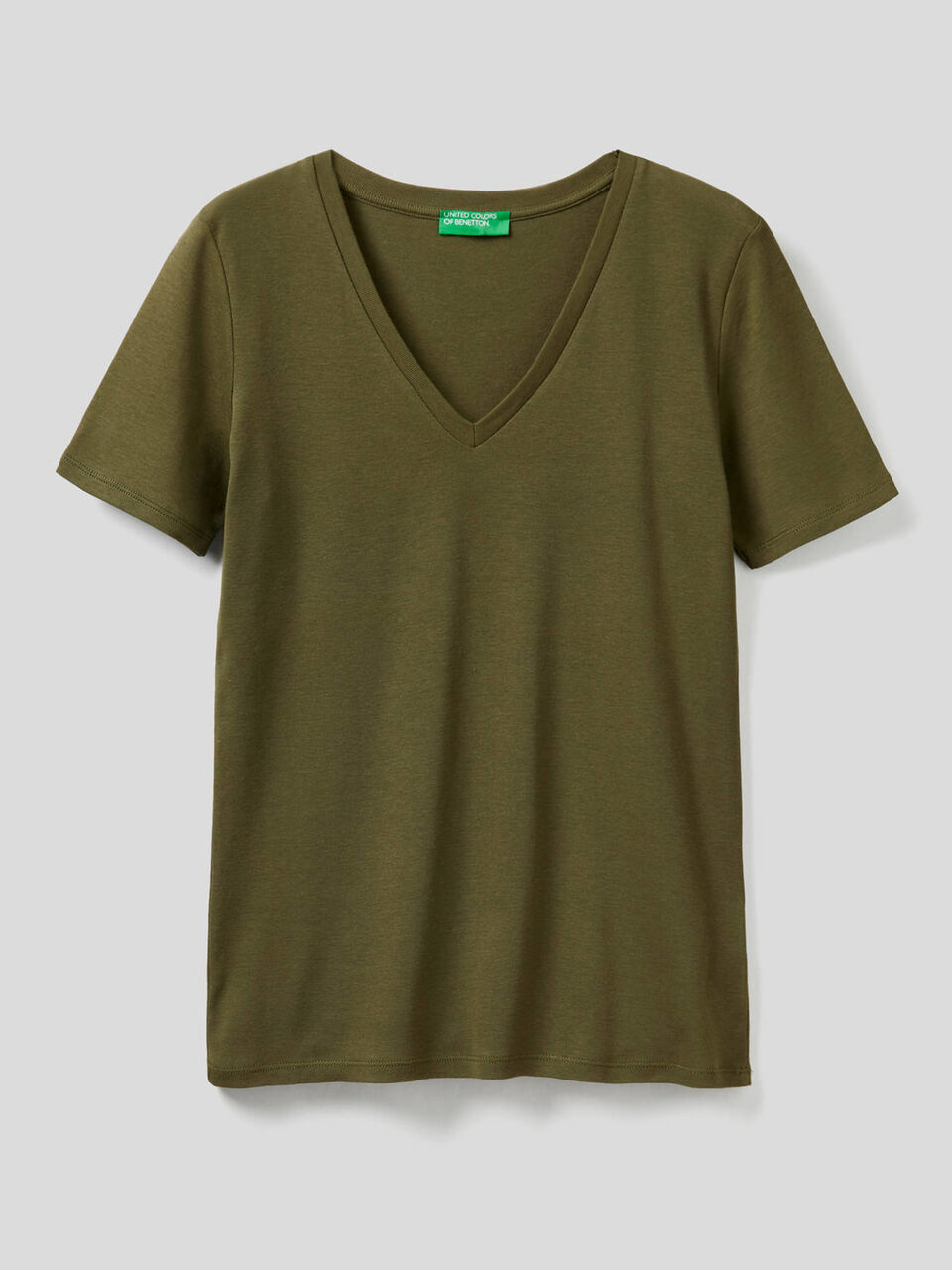 T-Shirt aus reiner Baumwolle mit V-Ausschnitt image number 1