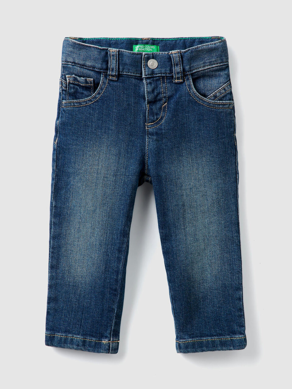 Jeans mit Applikationen image number 1