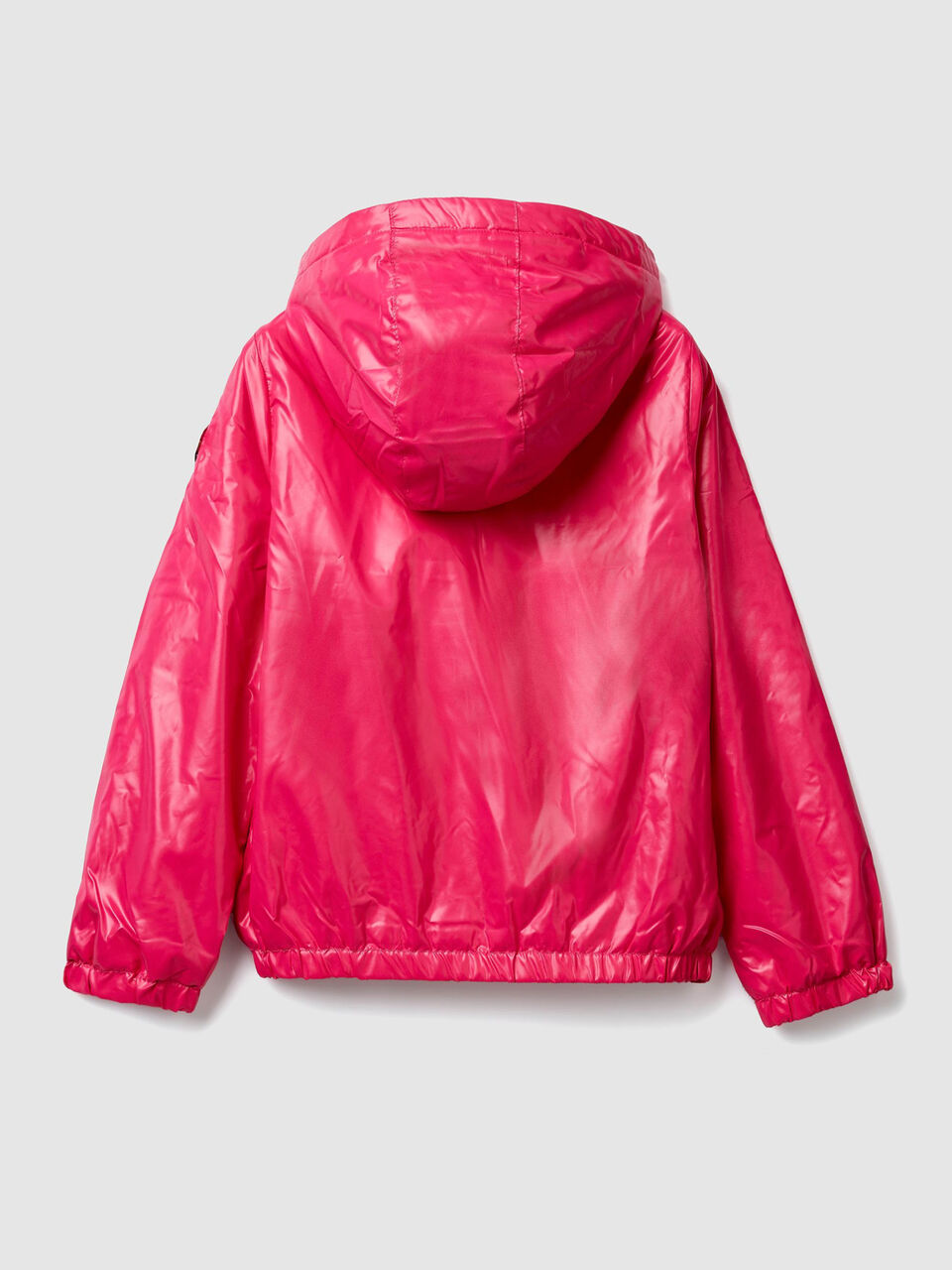 Glänzende Jacke mit Kapuze image number 2