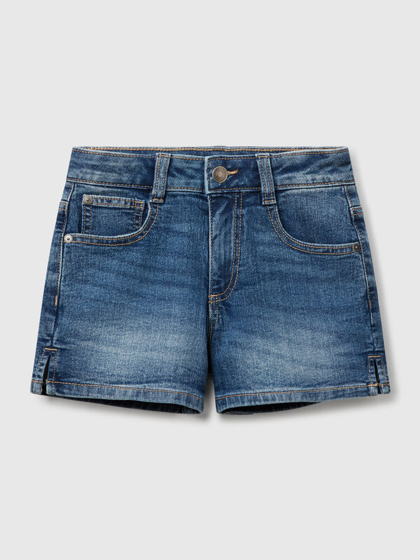 Kurze Jeanshose Mädchen