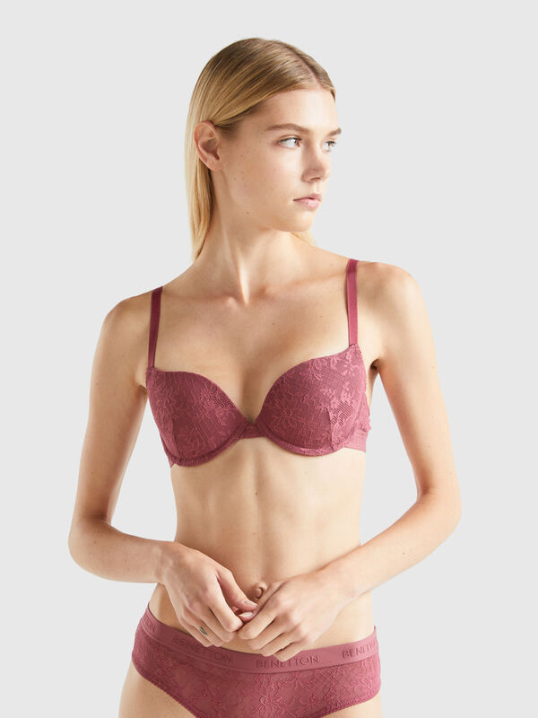 Push-Up-BH aus stretchiger Spitze