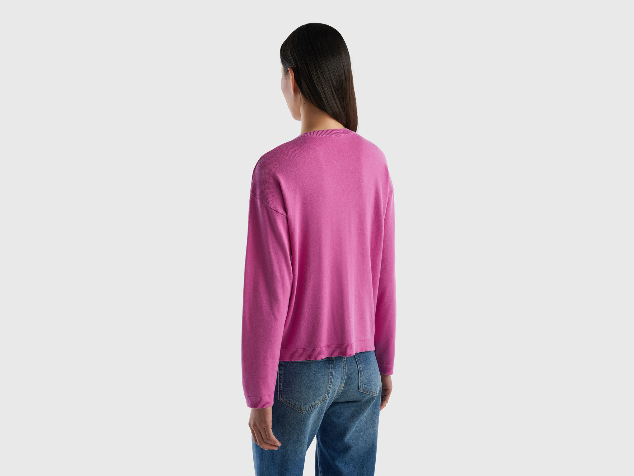 Strickjacke mit Rundausschnitt und Knöpfen image number 2