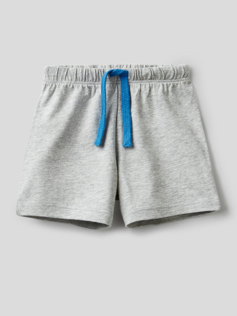 Set bestehend aus Top und Shorts image number 2