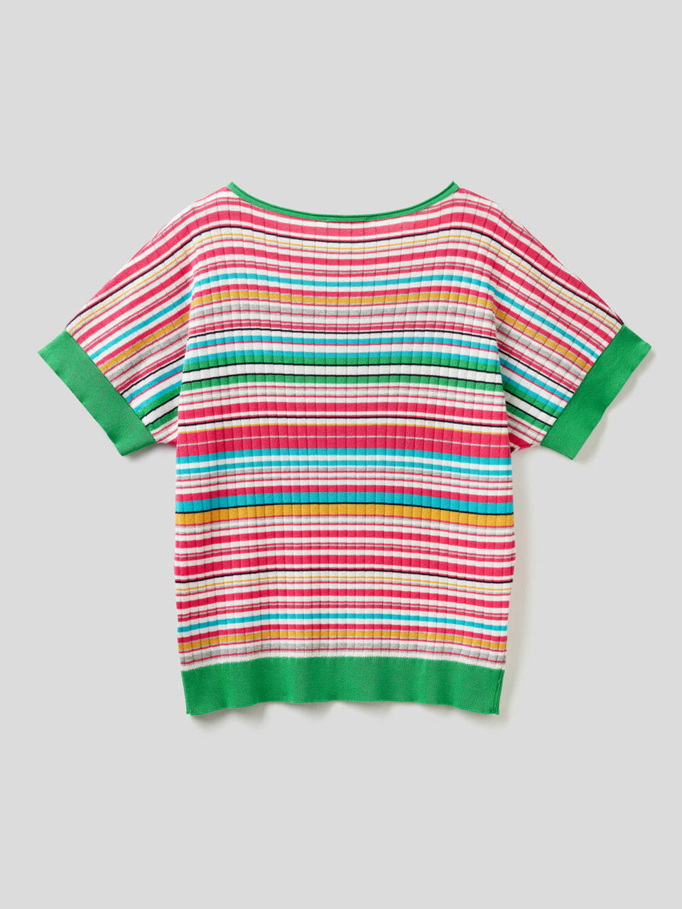 Pullover mit kurzen Ärmeln und bunten Streifen image number 2