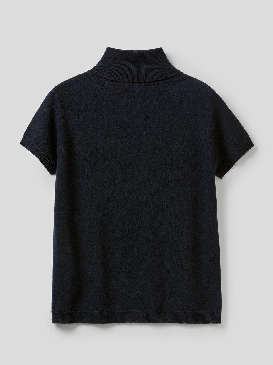 Rollkragenpullover mit kurzen Ärmeln in einer Mischung aus Wolle und Cashmere image number 2