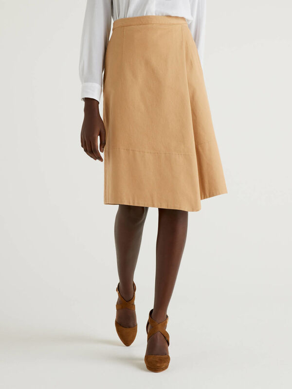 Rock mit asymmetrischem Saum unten Damen