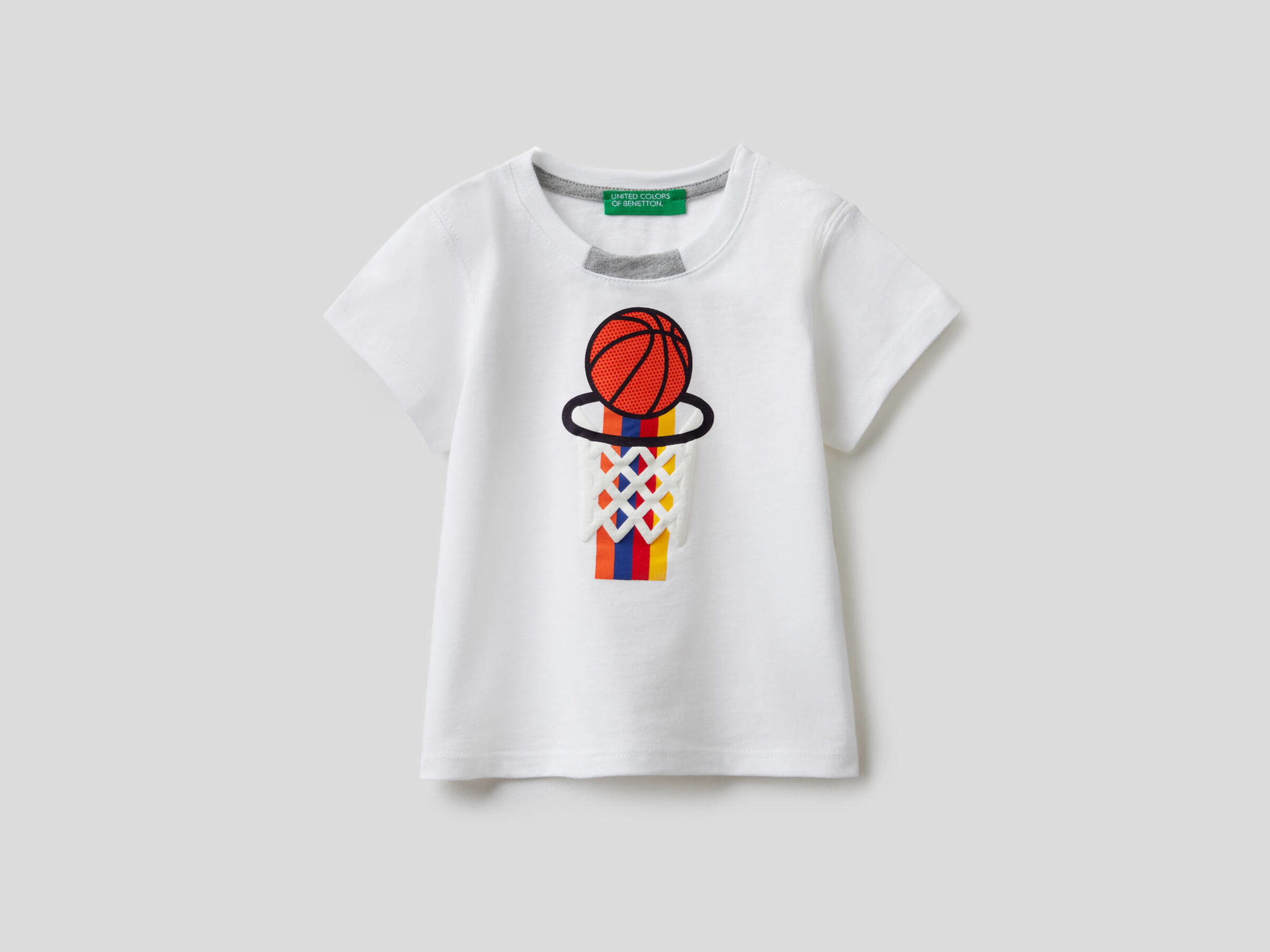 T-Shirt aus 100% Baumwolle mit buntem Print image number null