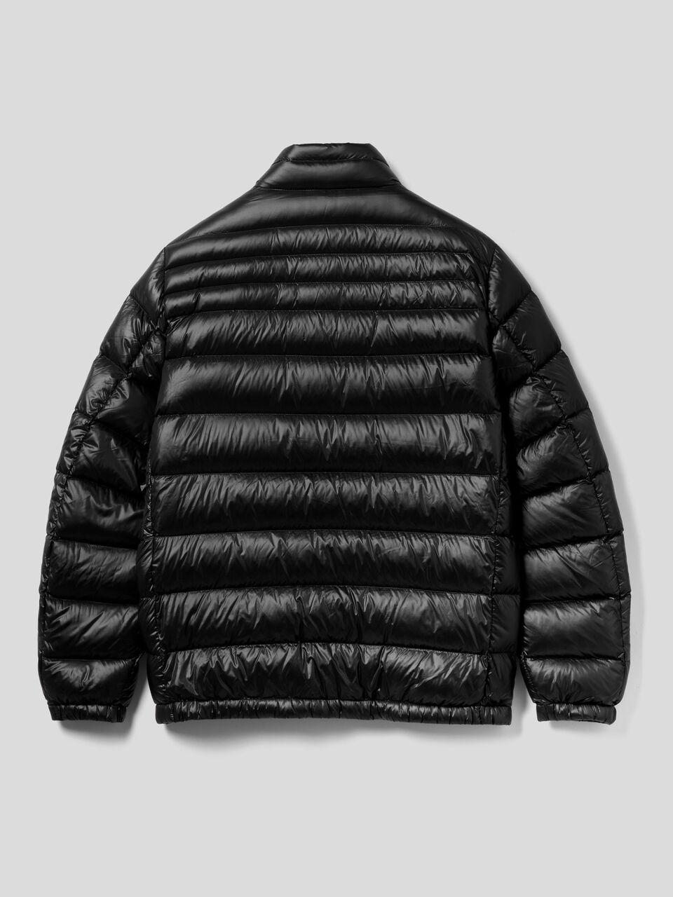 Mittelschwere Daunenjacke aus glänzendem Stoff image number 2