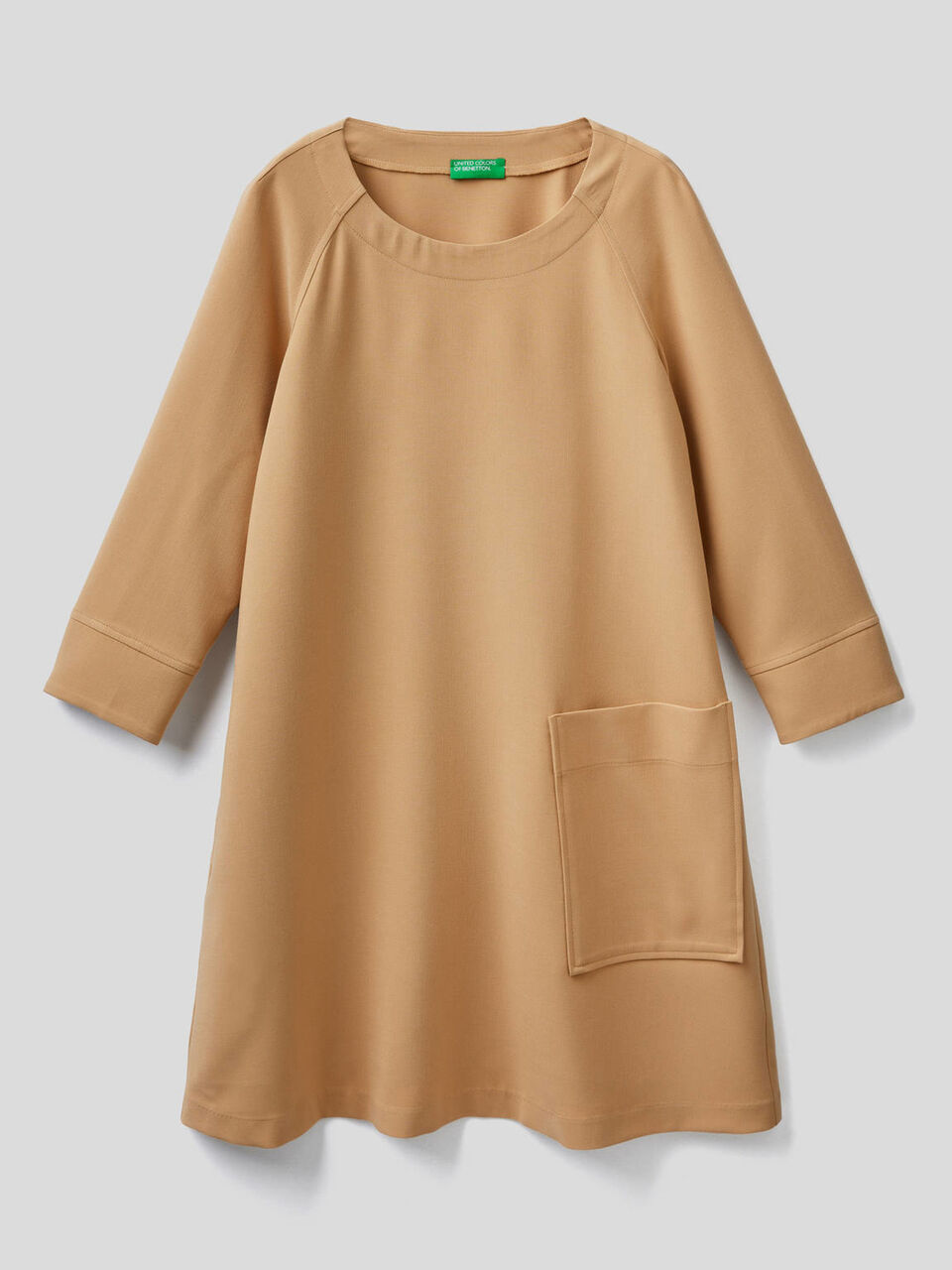 Ausgestelltes Kleid mit Maxi-Tasche image number 1