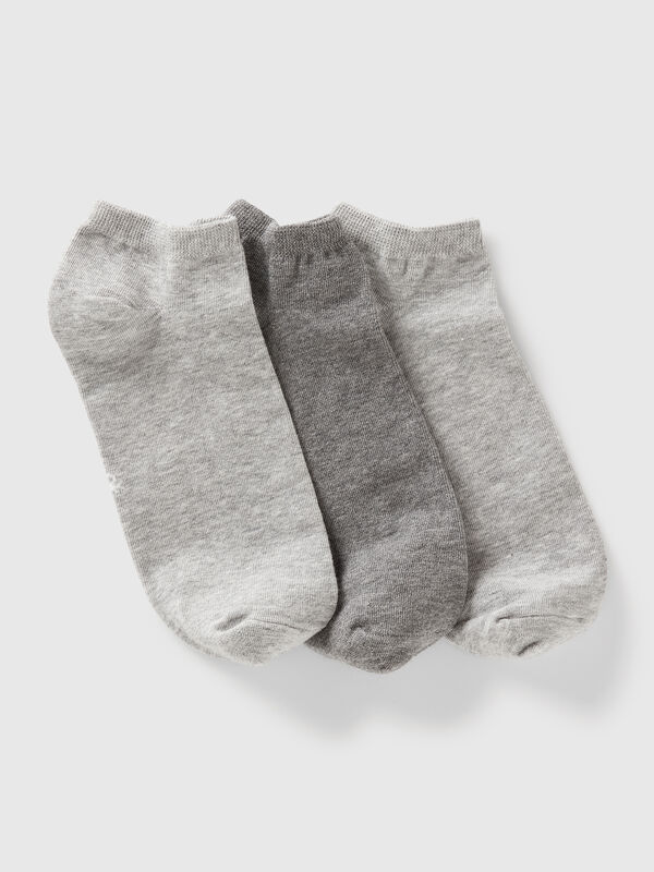 Drei Paar kurze Socken