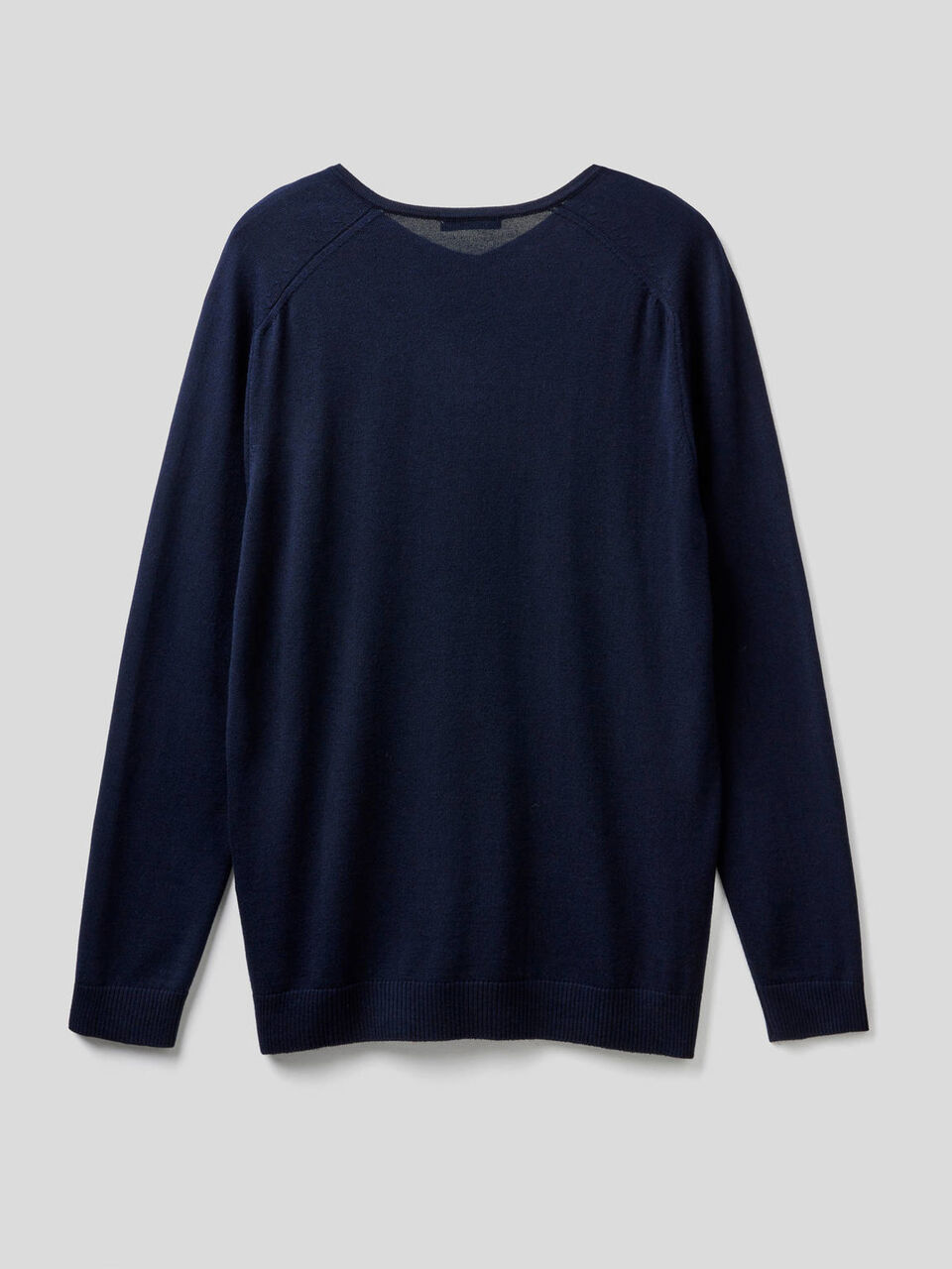 Pullover mit V-Ausschnitt image number 2