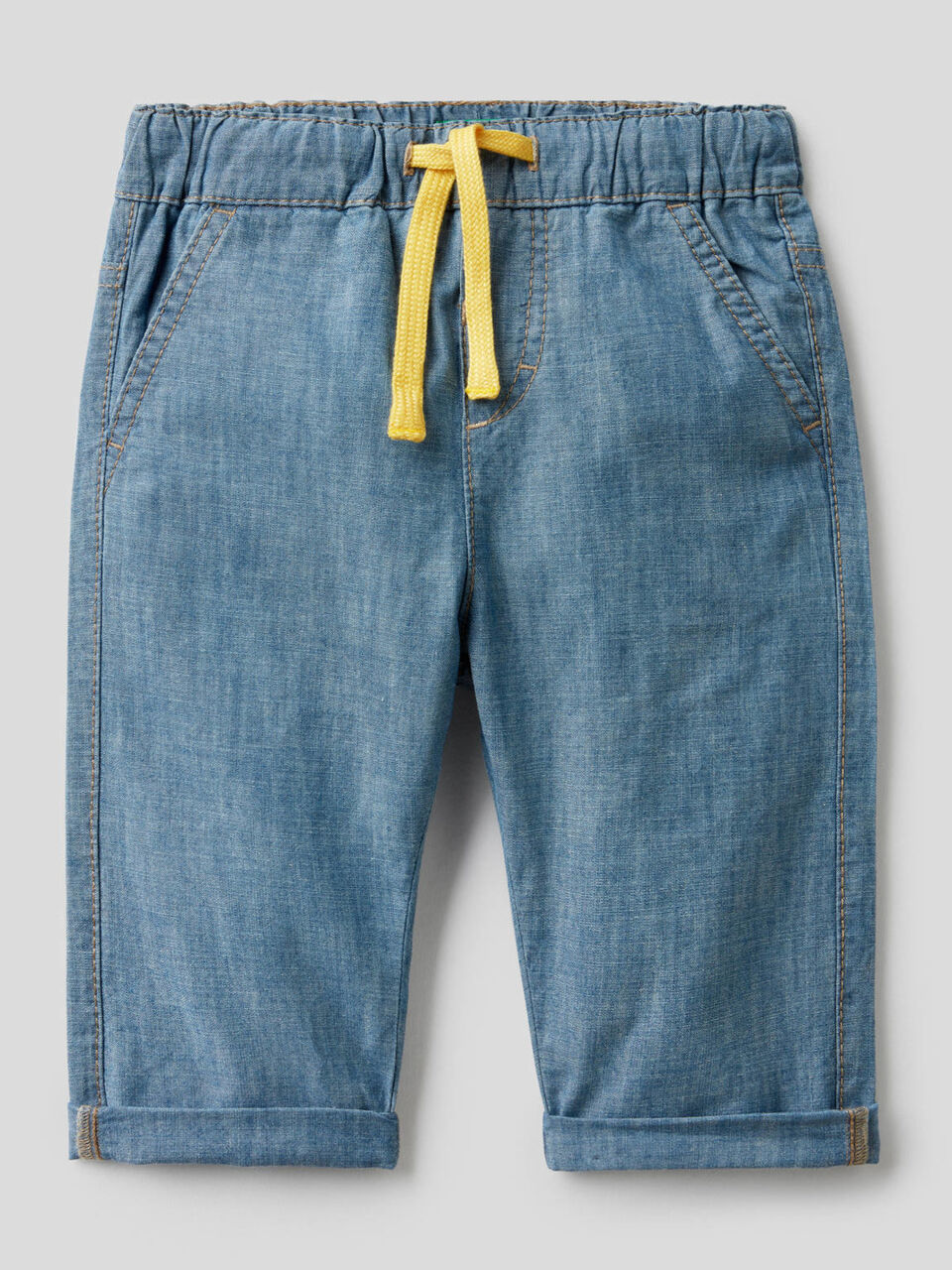 Hose aus Chambray in 100% Baumwolle image number 1