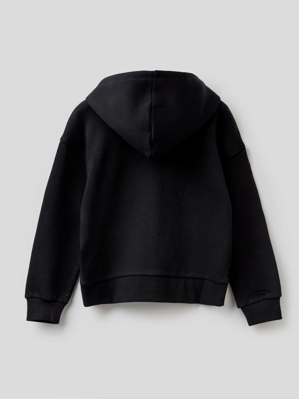 Sweatshirt mit Print und bunten Nieten image number 2