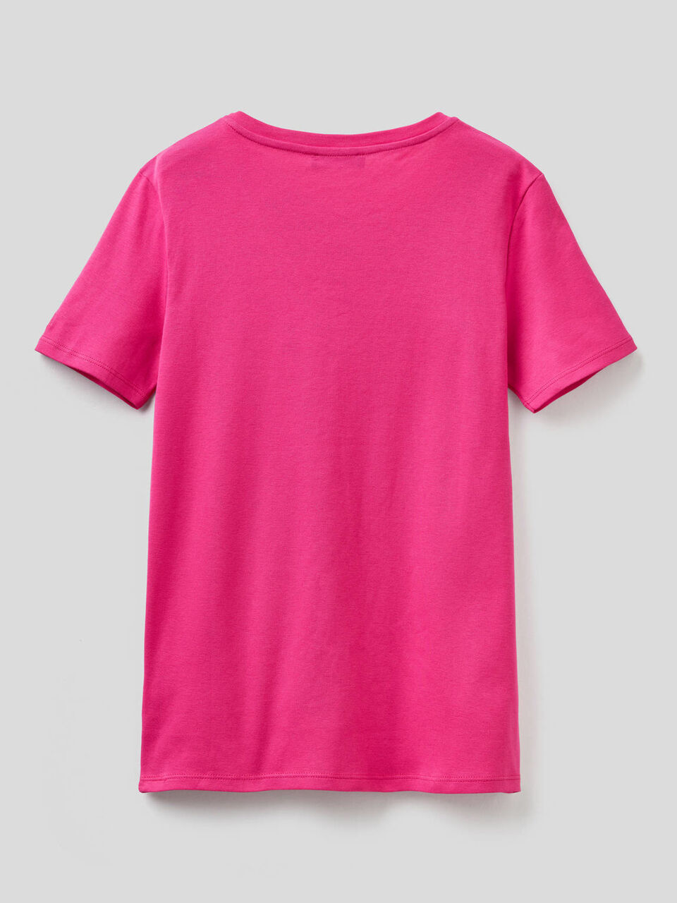 T-Shirt aus reiner Baumwolle mit V-Ausschnitt image number 2