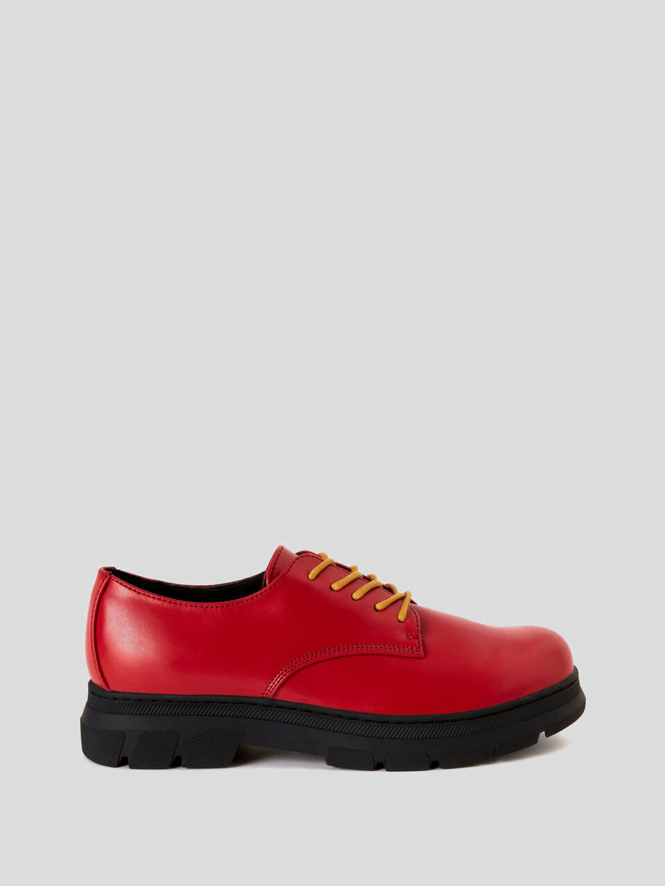 Derby-Schuhe mit doppelten Schuhbändern image number 1
