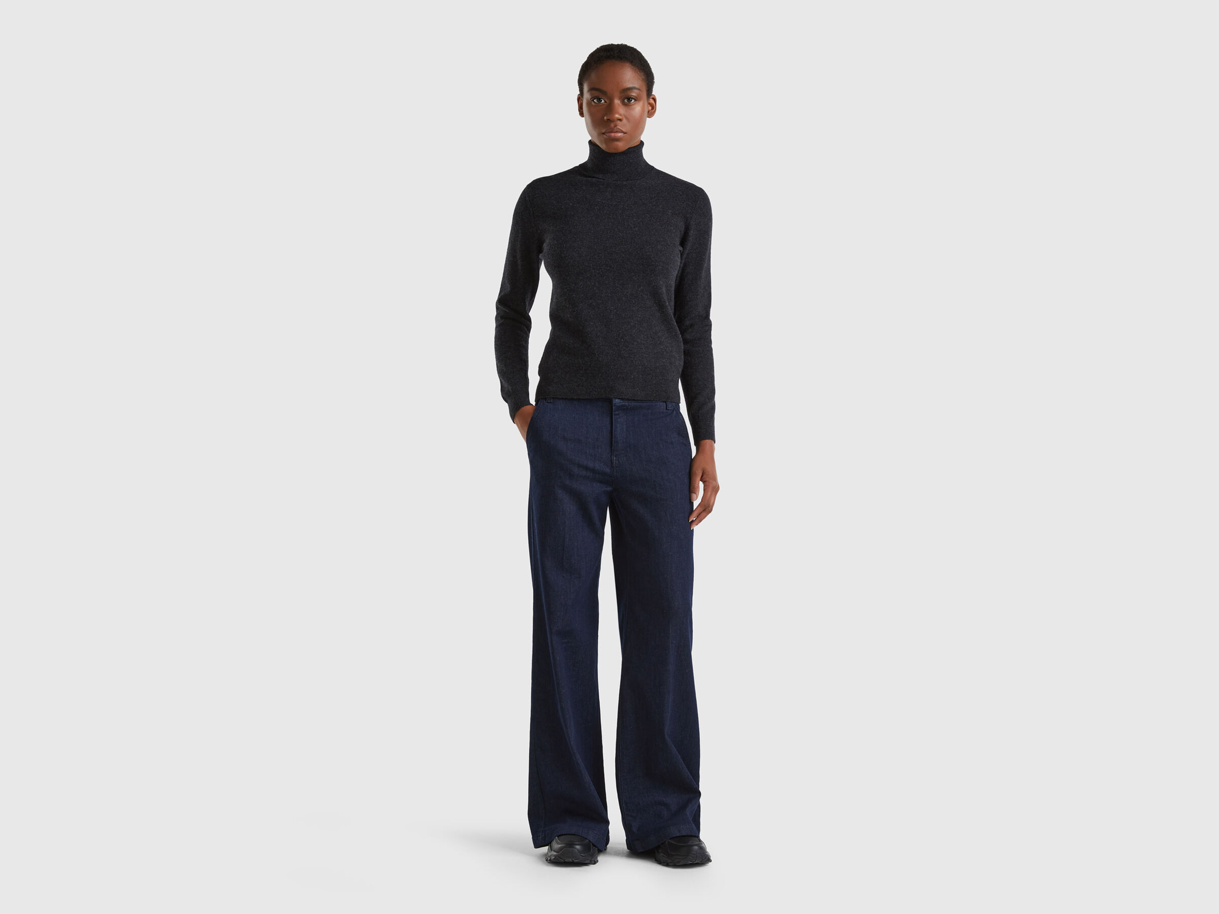 Rollkragenpullover aus reiner Schurwolle image number 3