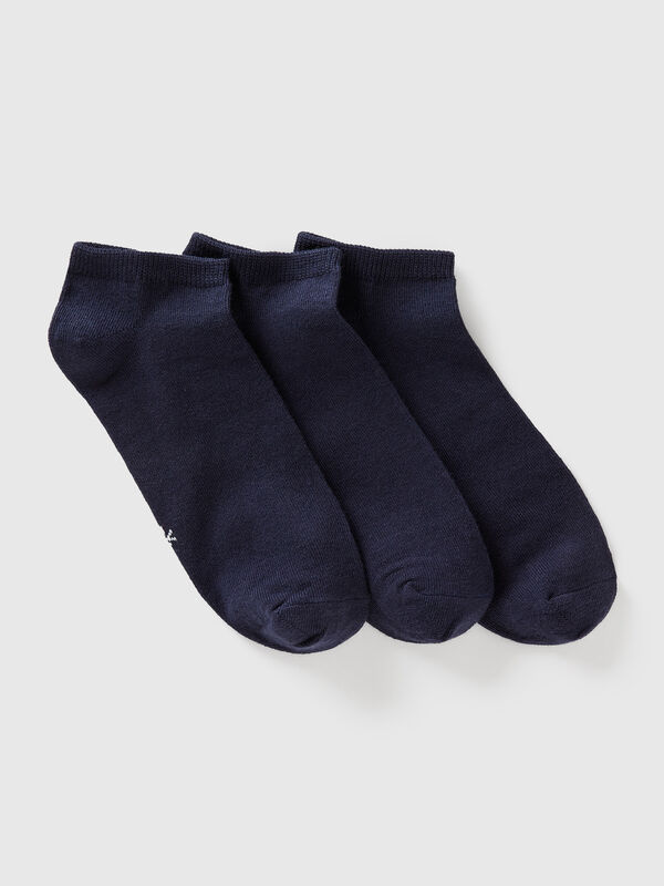 Drei Paar kurze Socken