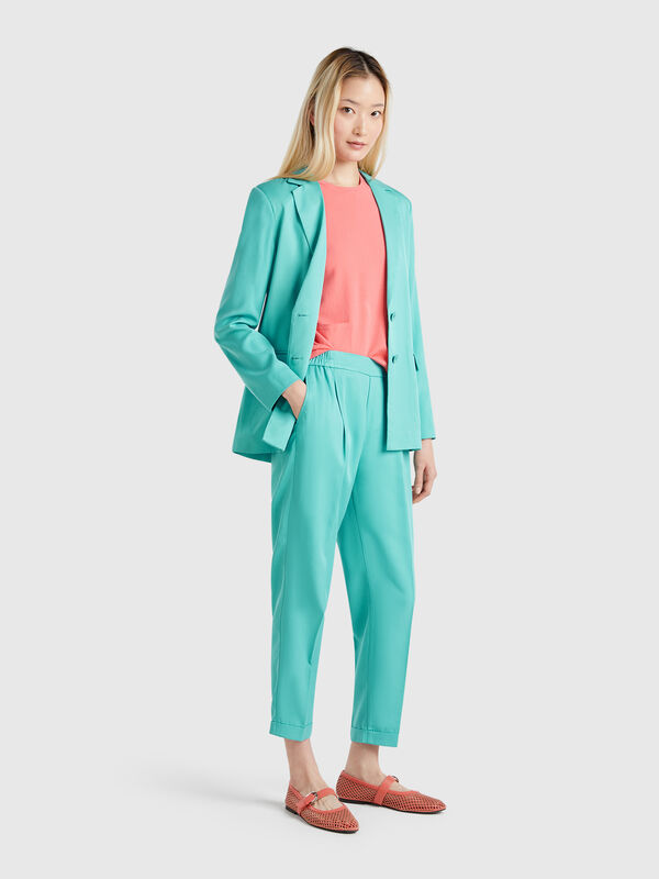 Fließende Hose mit Bündchen Damen