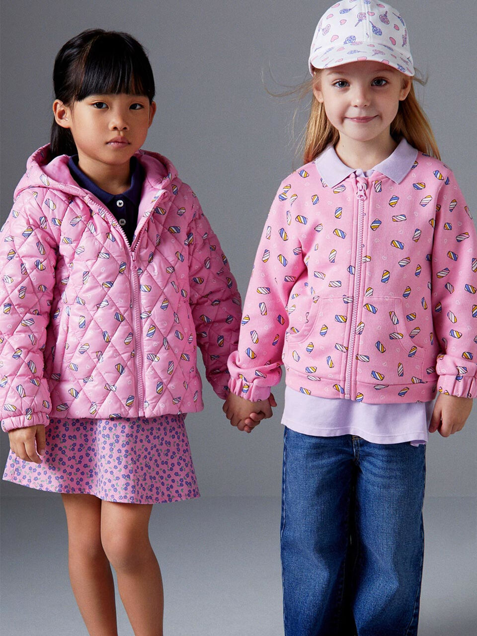 Gemusterte Jacke mit Kapuze image number 1