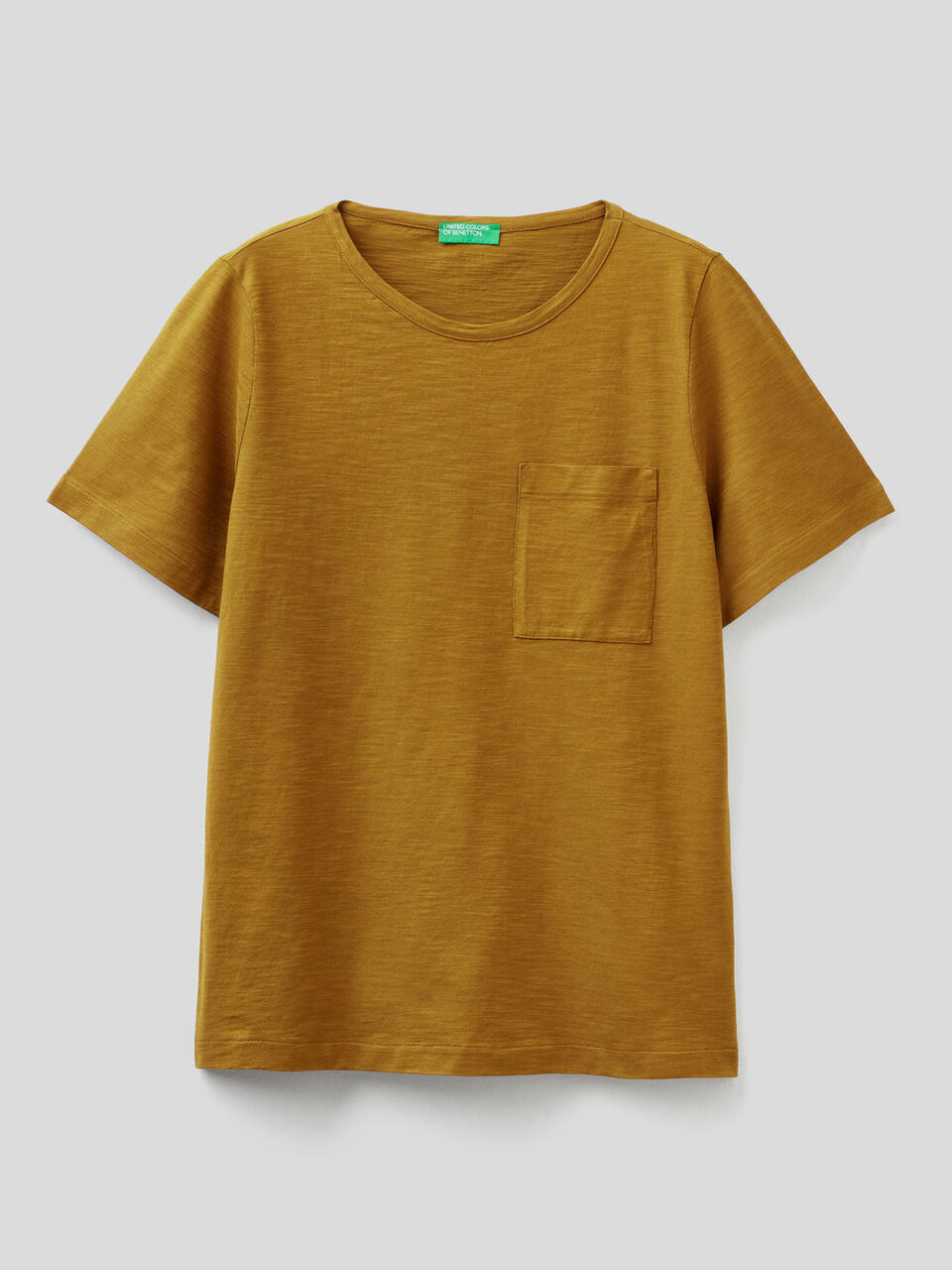 Einfarbiges T-Shirt mit Brusttasche image number 1