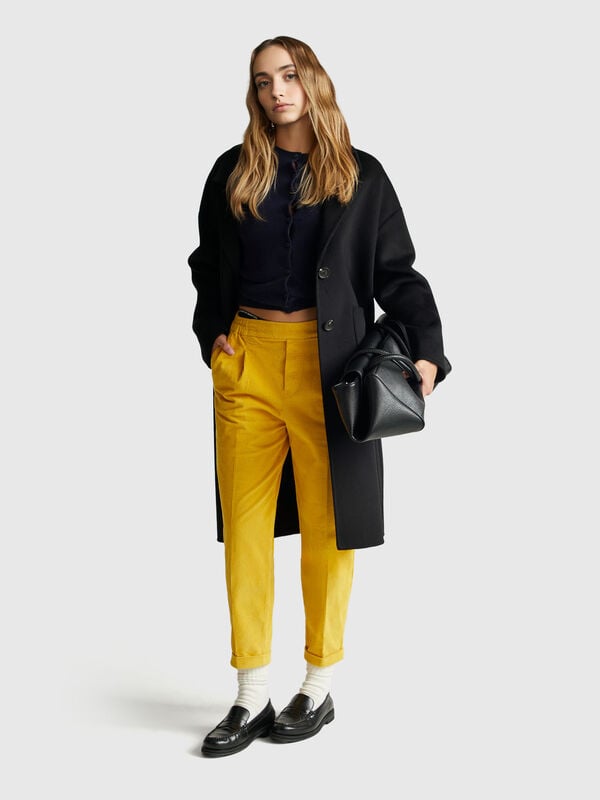 Samt-Chinohose mit elastischem Bund Samt-Chinohose mit elastischem Bund Damen