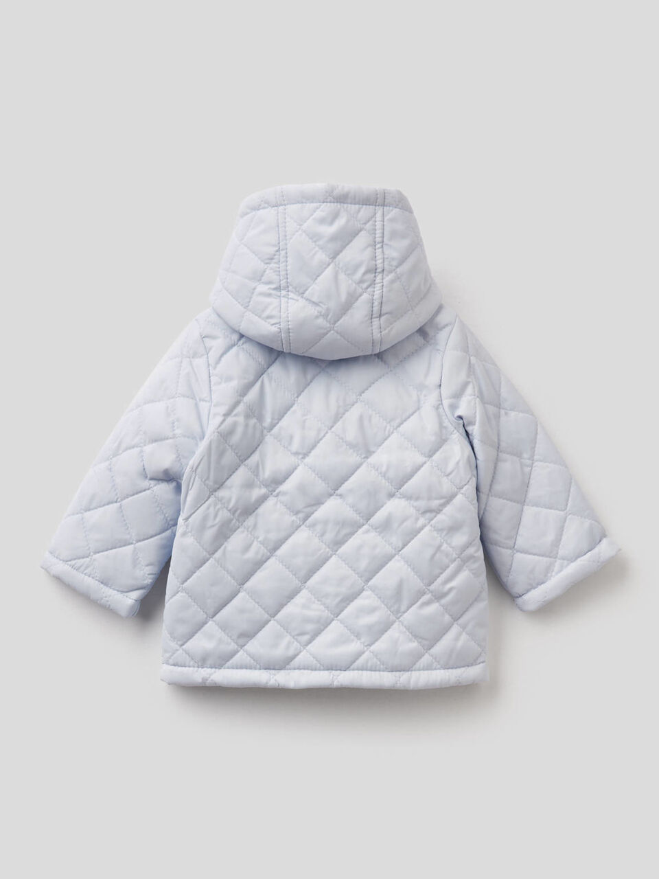 Wattierte Jacke mit Steppnähten und Kapuze image number 2