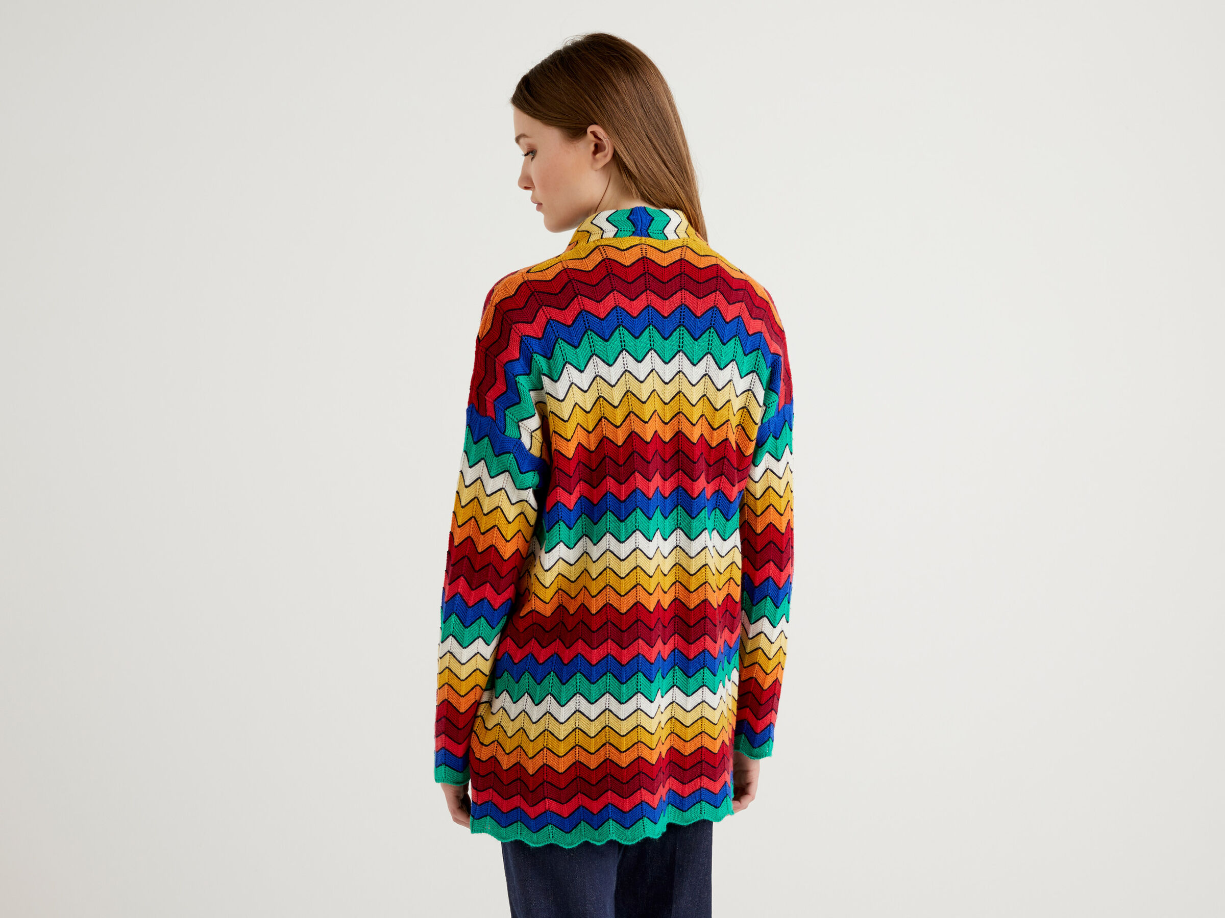 Strickjacke mit buntem Zickzack-Muster image number 2