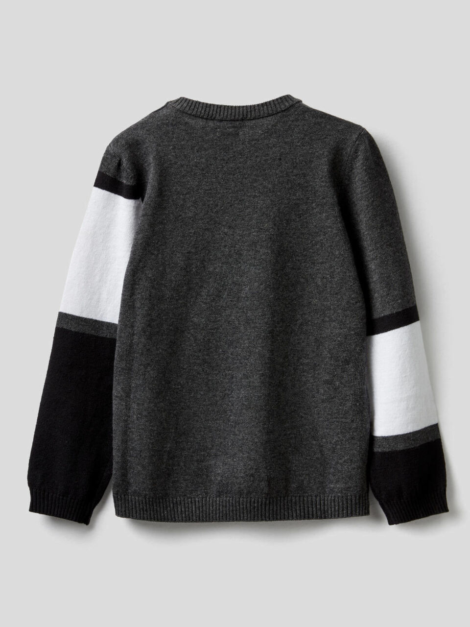 Pullover mit Intarsienarbeit in Form des Logos image number 2