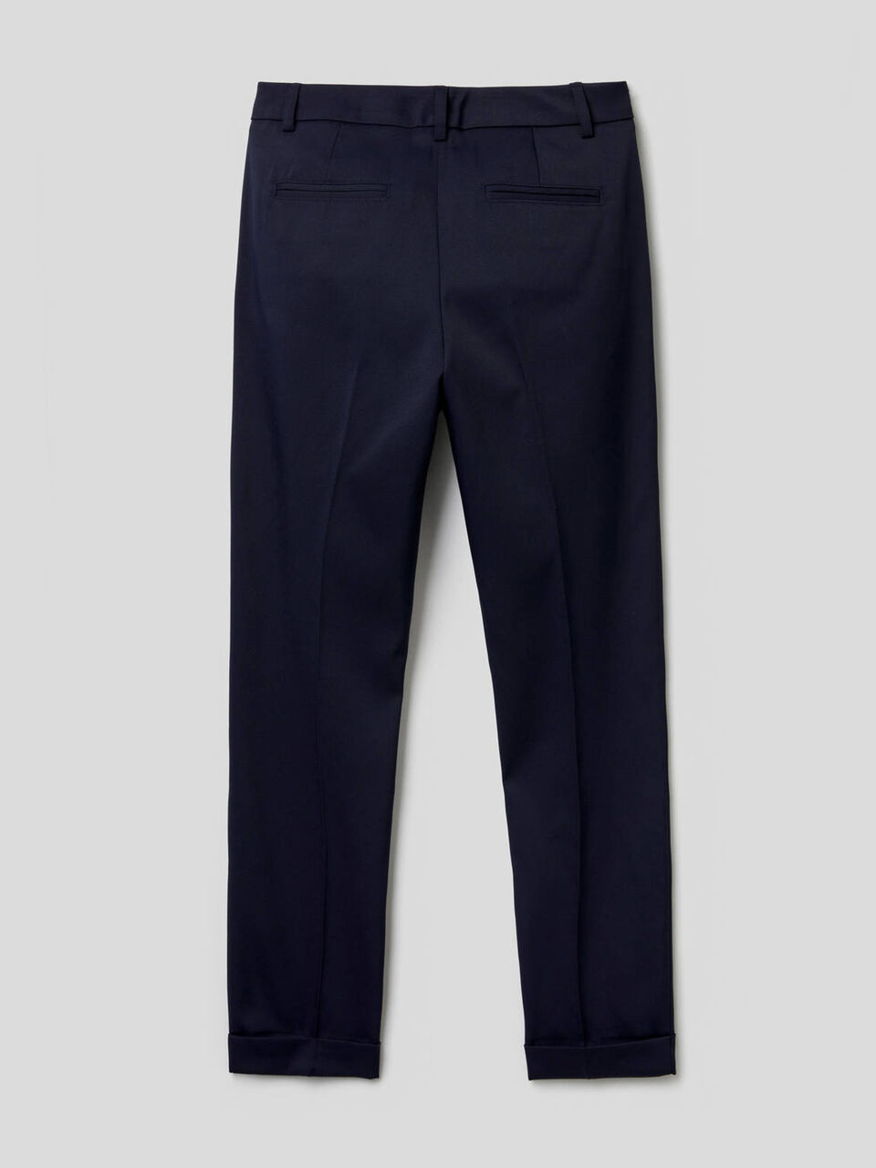Hose aus stretchigem Stoff image number 2