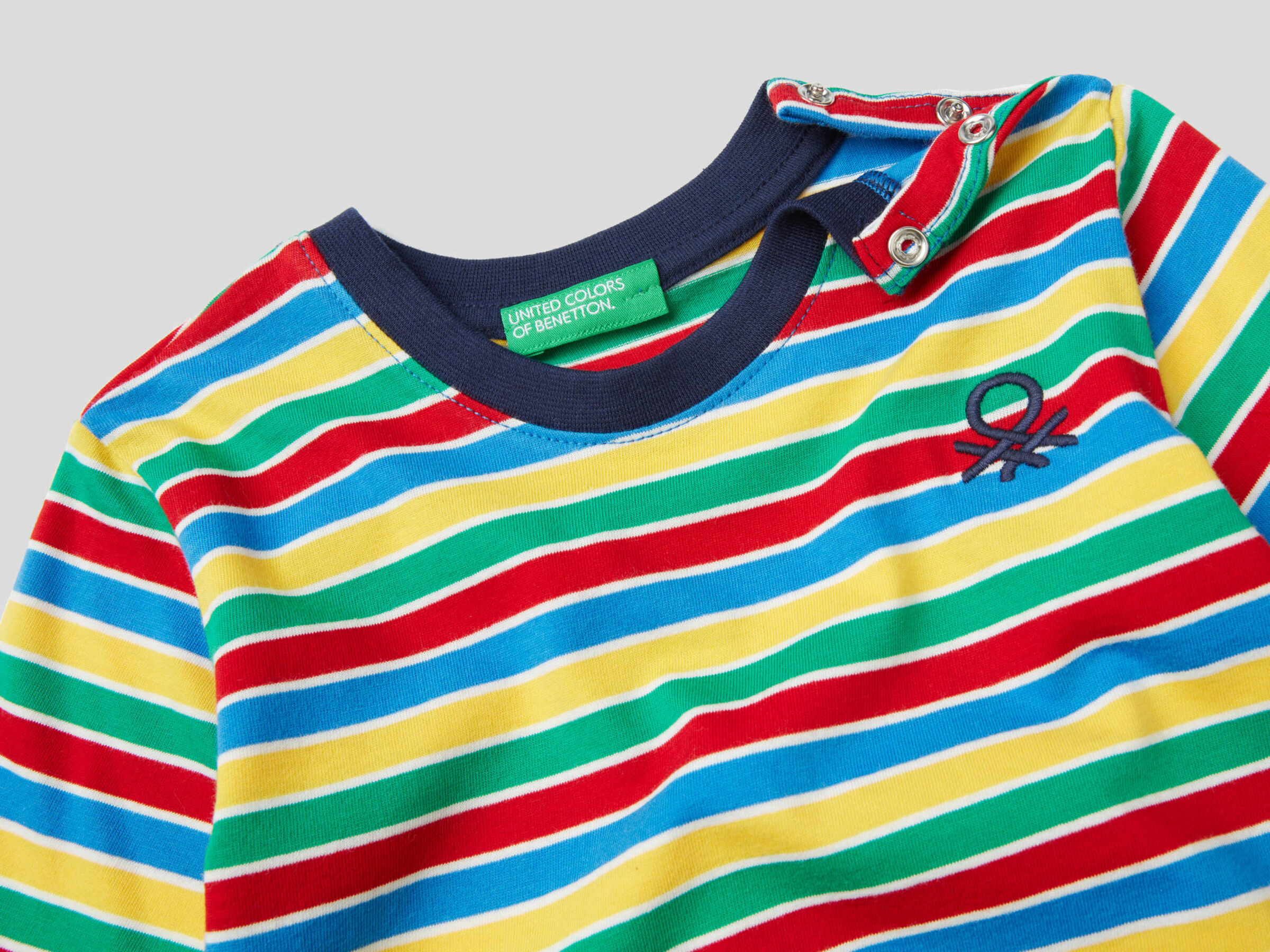 Gestreiftes T-Shirt aus Bio-Baumwolle image number null