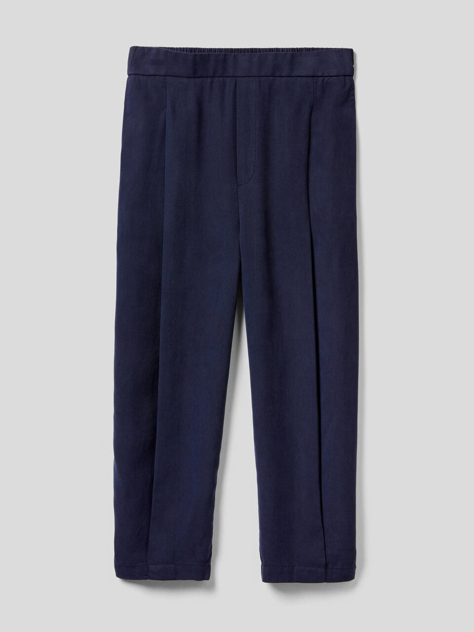 Fließende Hose mit Falten image number 1