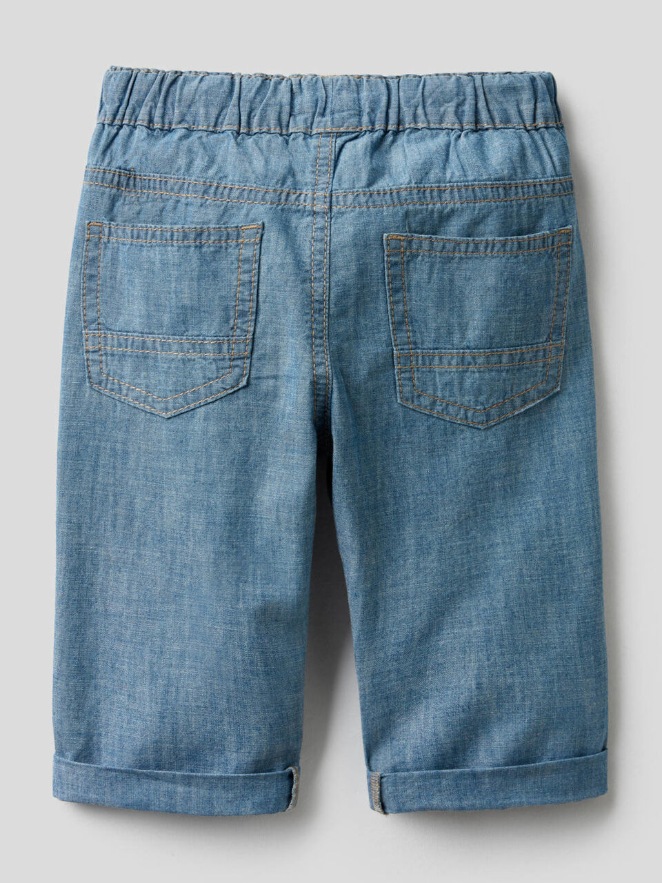 Hose aus Chambray in 100% Baumwolle image number 2