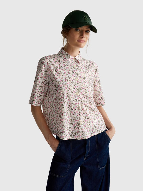 Kurzarmhemd mit Muster Damen