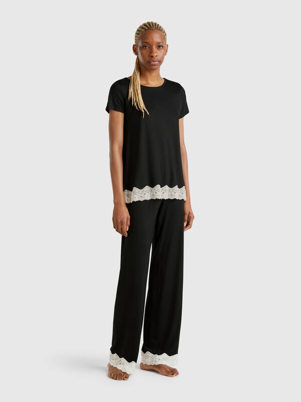 Fließende Hose mit Spitzendetails Damen